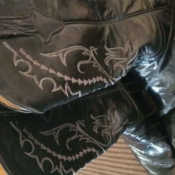 Cuadra limited edition black cowboy boots....size 9....shining and styling - Picture 1 of 8